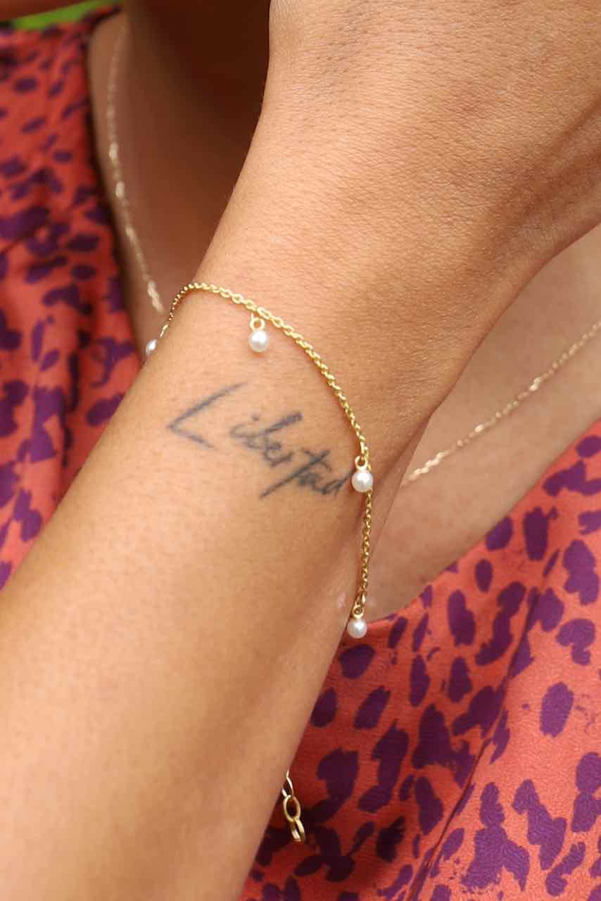 pulseraperlasblancas